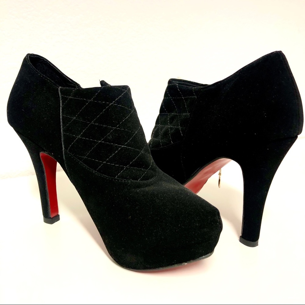 Ankle bootie - NEW!!
